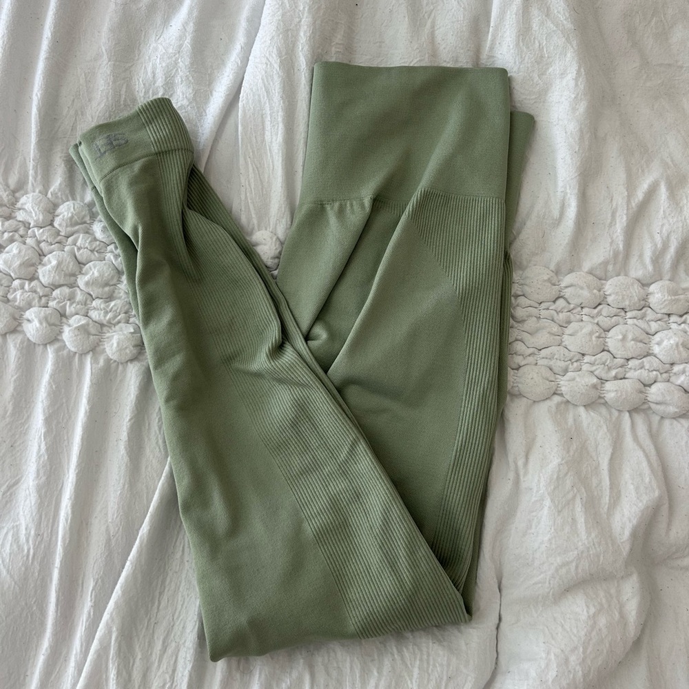 SET ACTIVE leggings size M/L